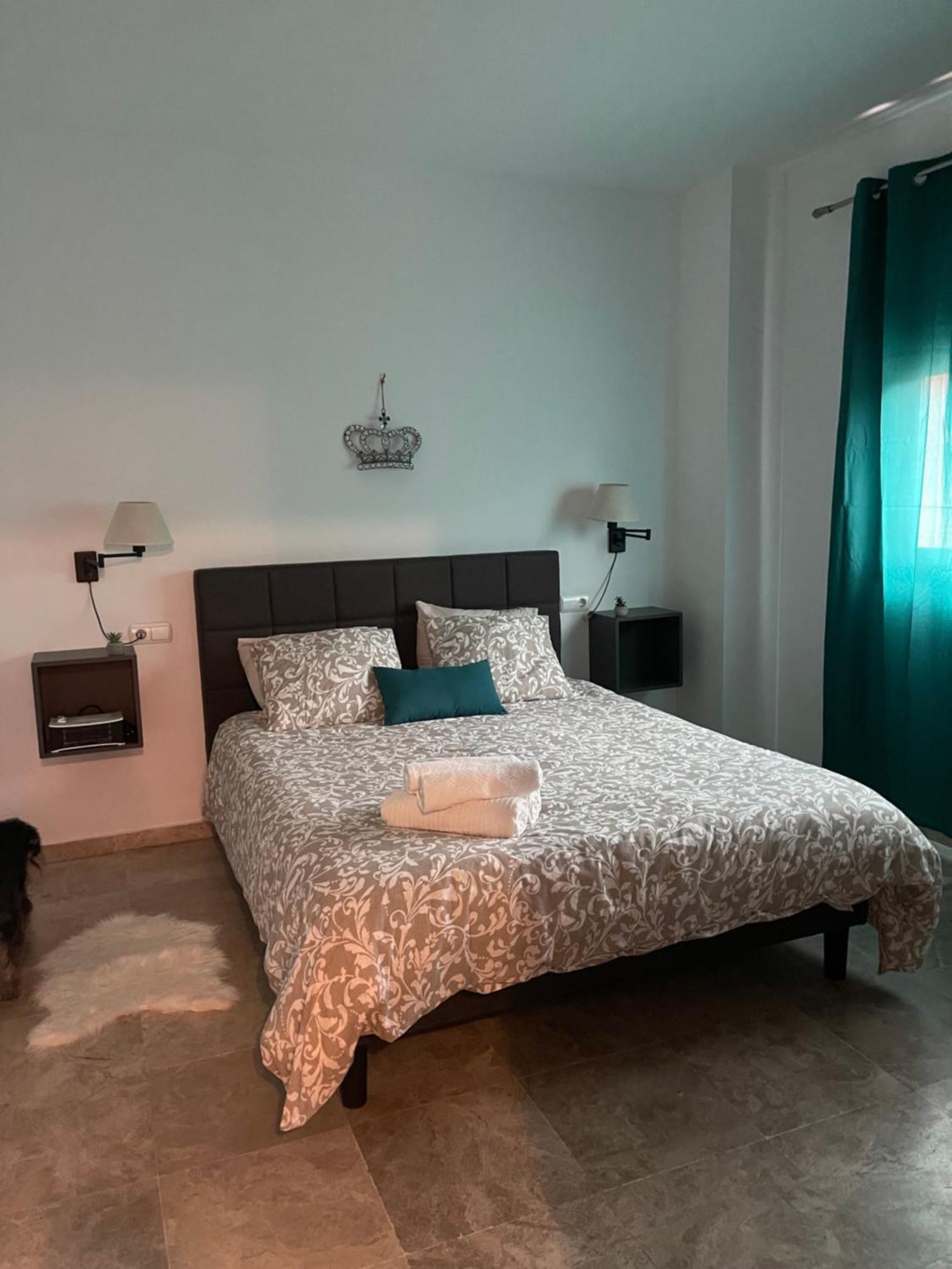 Stelarium-Suite Con Bano Privado En Casa Compartida-Uebica2 Mairena del Aljarafe Exterior photo